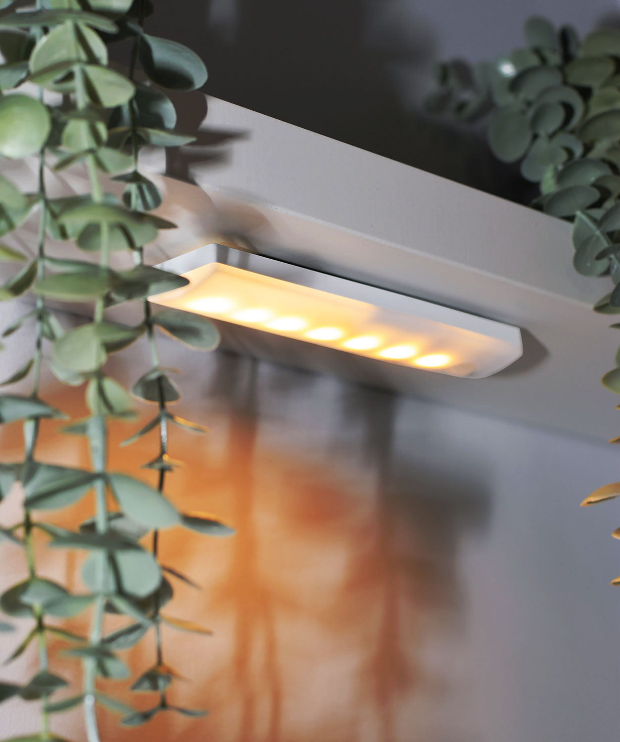 410312UK_LS3 LYYT Rechargeable Motion Sensing LED Light Small (2 Pack) 410.312UK - Image 1